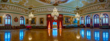 Riga, Letonya, 24 Haziran 2022: Letonya 'nın başkenti Riga, Letonya' daki siyah noktalar evinin içi.