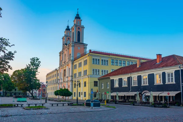 Kaunas Λιθουανία Ιουλίου 2022 Ηλιοβασίλεμα Στην Εκκλησία Του Αγίου Φραγκίσκου — Φωτογραφία Αρχείου