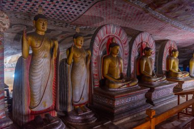 Dambulla, Sri Lanka, 10 Şubat 2022: Sri Lanka 'daki Dambulla Mağara Tapınağı Kompleksi.