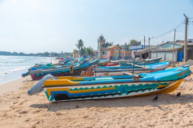 Trincomalee, Sri Lanka, 6 Şubat 2022: Trincomalee, Sri Lanka 'da balıkçı tekneleri.