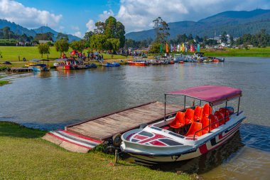 Nuwara Eliya, Sri Lanka, 30 Ocak 2022: Nuwara Eliya Gölü 'ndeki eğlence faaliyetleri.