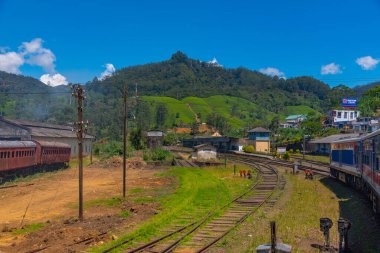 Nuwara Eliya, Sri Lanka, 30 Ocak 2022: Sri Lanka Nanu Oya tren istasyonu.