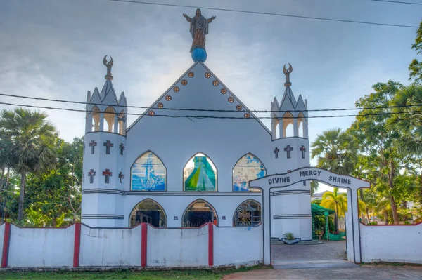 2022年2月6日スリランカ トリンコマリー スリランカ トリンコマリーにおける神の慈悲の神社 — ストック写真