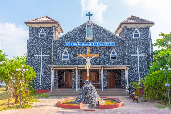 2022年2月6日 スリランカのトリンコマリーにあるグアダルーペ教会の聖母 — ストック写真