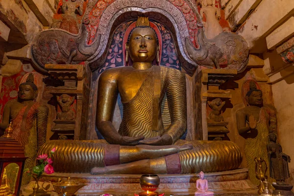 2022年2月2日 斯里兰卡坎迪 斯里兰卡坎迪附近Gadaladeniya神庙的内部 — 图库照片