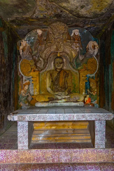 Kandy Sri Lanka Fevereiro 2022 Interior Templo Gadaladeniya Perto Kandy — Fotografia de Stock