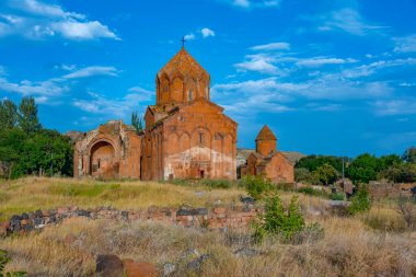 Ermenistan 'daki Marmashen Kilisesi' nin gün batımı manzarası