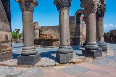 zvartnots Katedrali Ermenistan'ın kalıntıları