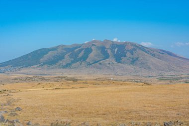 Ermenistan 'daki Aragats dağının manzarası