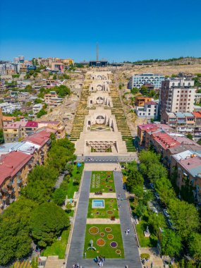 Erivan Şelalesi Ermenistan 'da güneşli bir günde izlendi