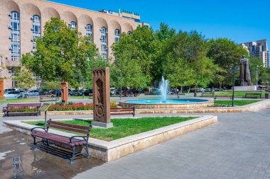 Erivan, Ermenistan 'daki Khachkar Parkı' nda Çeşme