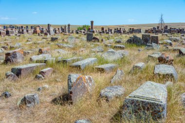 Khachkars 'lı Noratus mezarlığı - Ermenistan' da antik mezar taşları