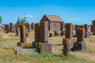 Khachkars 'lı Noratus mezarlığı - Ermenistan' da antik mezar taşları