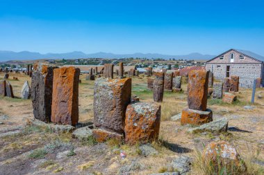 Khachkars 'lı Noratus mezarlığı - Ermenistan' da antik mezar taşları