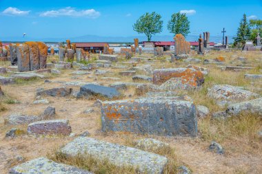 Khachkars 'lı Noratus mezarlığı - Ermenistan' da antik mezar taşları