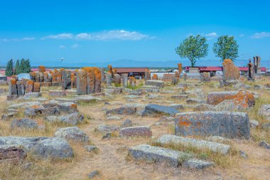 Khachkars 'lı Noratus mezarlığı - Ermenistan' da antik mezar taşları