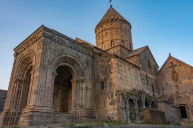 Ermenistan 'daki Tatev Manastırı' nın günbatımı