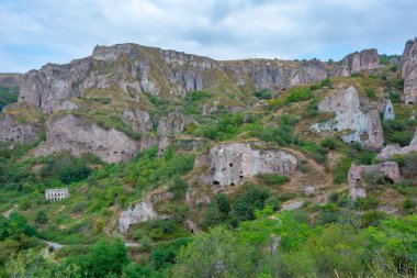 Eski Khndzoresk Ermenistan 'daki terk edilmiş mağara kasabası
