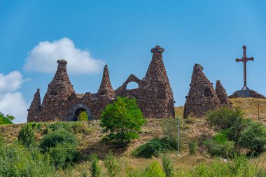 Eski Khndzoresk Ermenistan 'daki terk edilmiş mağara kasabası