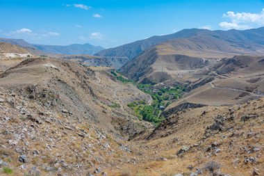 Ermenistan 'ın Sisian yakınlarındaki Vorotan nehir vadisi
