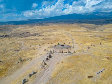 Zorats Karer namı diğer Karahunj Ermenistan 'daki antik tapınak