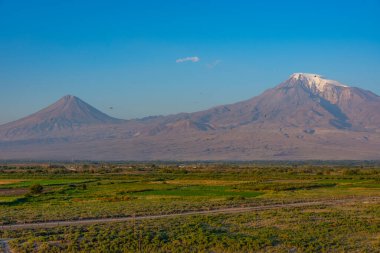 Türkiye 'deki Ararat Dağı' nın gün doğumu manzarası