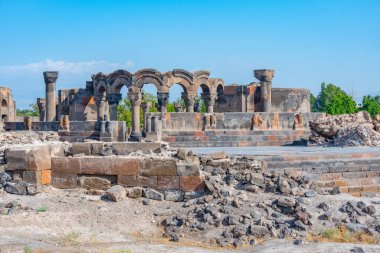 zvartnots Katedrali Ermenistan'ın kalıntıları