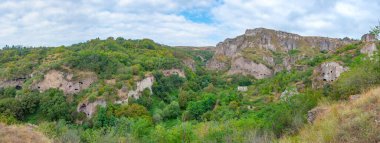 Eski Khndzoresk Ermenistan 'daki terk edilmiş mağara kasabası