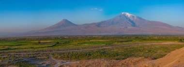 Türkiye 'deki Ararat Dağı' nın gün doğumu manzarası