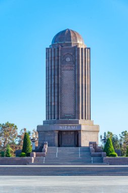 Ganja yakınlarındaki Nizami mozolesi, Azerbaycan