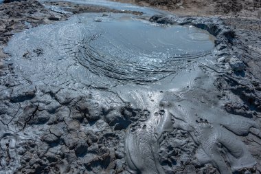 Azerbaycan 'daki Qobustan çamur volkanları