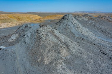 Azerbaycan 'daki Qobustan çamur volkanları
