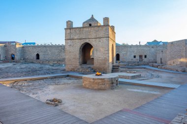 Ateshgah Azerbaycan 'daki Zoroastrian Ateş Tapınağı