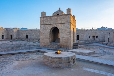 Ateshgah Azerbaycan 'daki Zoroastrian Ateş Tapınağı