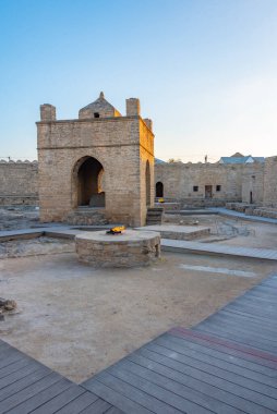 Ateshgah Azerbaycan 'daki Zoroastrian Ateş Tapınağı