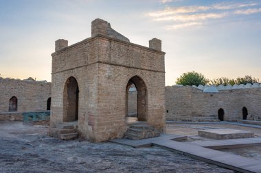 Ateshgah Azerbaycan 'daki Zoroastrian Ateş Tapınağı