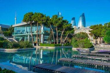 Bakü, Azerbaycan 'daki Mini Venedik yapay kanalları