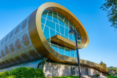 Bakü 'deki Azerbaycan Halı Müzesi