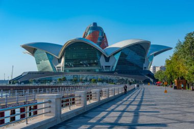 Azerbaycan, Bakü 'deki Deniz alışveriş merkezinde yaz günü