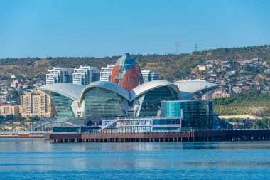 Azerbaycan, Bakü 'deki Deniz alışveriş merkezinde yaz günü