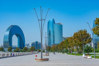 Bakü, Azerbaycan 'da yaz günü.