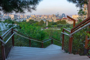 Bakü Panoraması Azerbaycan 'daki Chemberekend Park' tan izlendi