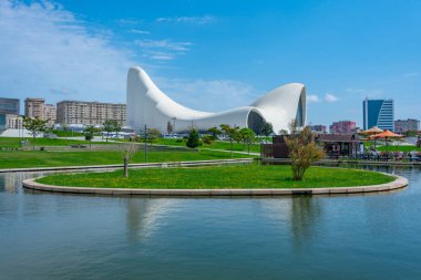 Bakü 'deki Heydar Aliyev Merkezi, Azerbaycan