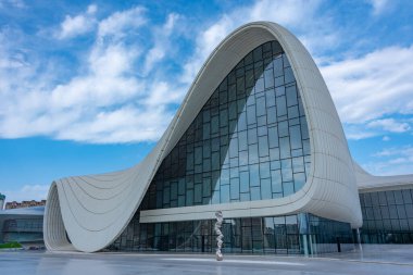 Bakü 'deki Heydar Aliyev Merkezi, Azerbaycan