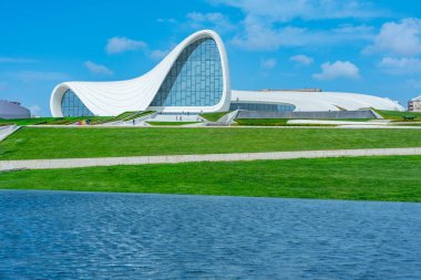 Bakü 'deki Heydar Aliyev Merkezi, Azerbaycan