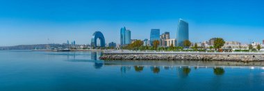 Bakü, Azerbaycan 'da yaz günü.