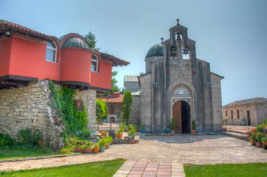 Bosna-Hersek 'teki Tvrdos manastırı