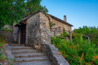 Bosna-Hersek 'teki Pocitelj köyünün gün batımı manzarası
