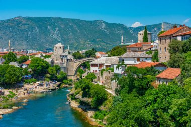 Bosna-Hersek 'teki eski Mostar köprüsü