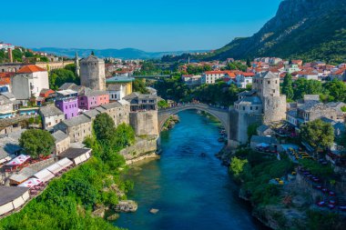 Bosna-Hersek 'teki eski Mostar köprüsü